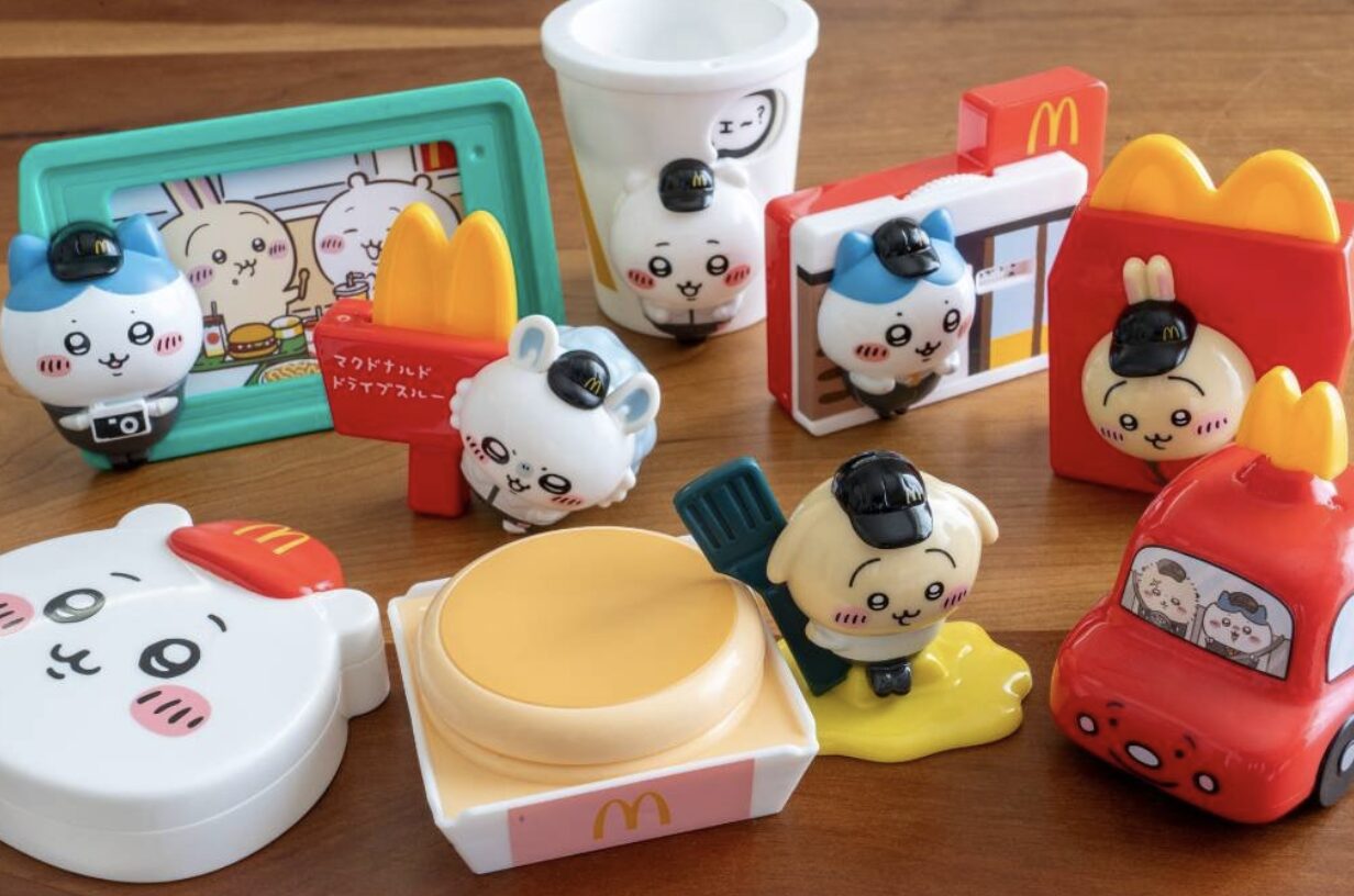 ハッピーセット「ちいかわ」
